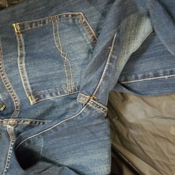 #100 EUC Lucky Brand mens Jean's 33x 33 relaxed straight - Picture 5 of 10